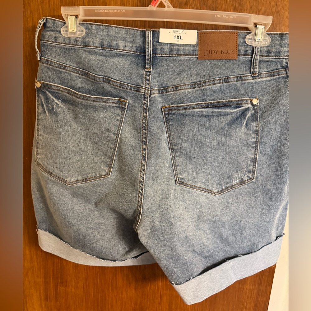 NWT, Judy Blue Medium Blue Jean Shorts, Size 1XL, High Waist, Moisture Control - Picture 2 of 14